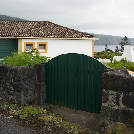 بيت للعطل Faial Adega Lemos